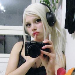 mikuu;3 avatar